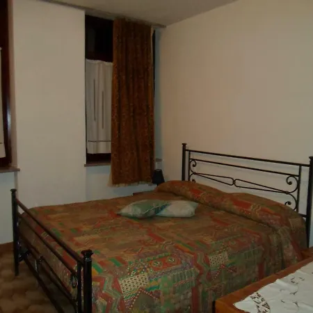 Hotel Leon D'oro 2*